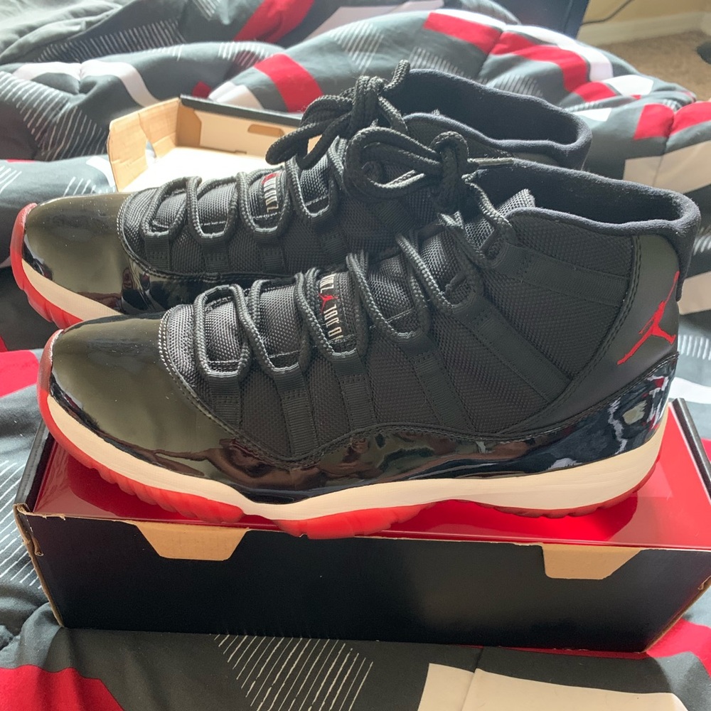 Bred 11s - Picture 1 of 6